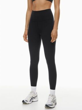 Aritzia TnaBUTTER Cheeky Hi-Rise Legging